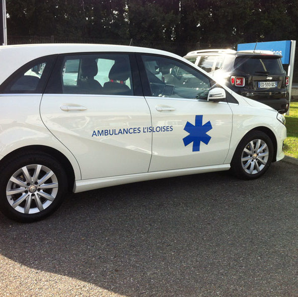 Marquage pour ambulance par mapubauto.com